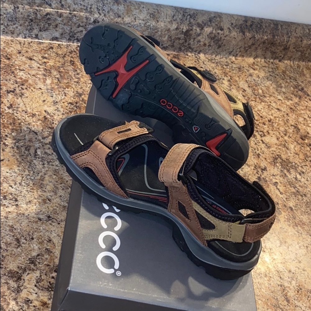 ecco sandals
